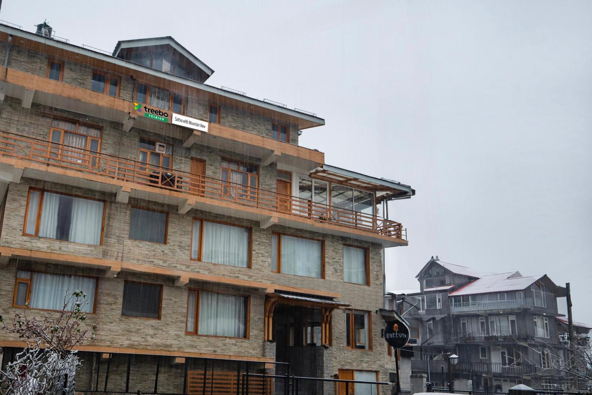 Отель Treebo Premium Sattva With Mountain View Манали Экстерьер фото